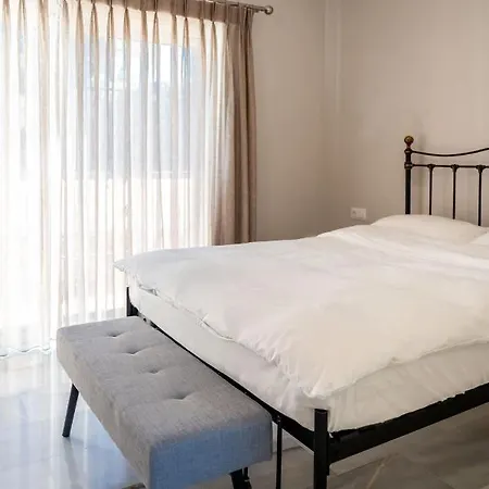 Magnificent In Calahonda Holiday home *